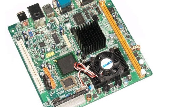 主板和CPU不是同一种部件。 CPU: 中央处理器(CPU,Central Processing Unit)是一块超大规模的集成电路,是一台计算机的运算核心(Core)和控制核心( Control Unit)。它的功能主要是解释计算机指令以及处理计算机软件中的数据。 主板: 电脑机箱主板,又叫主机板(mainboard)、系统板(systemboard)或母板(motherboard);它分为商用主板和工业主板两种。它安装在机箱内,是微机最基本的也是最重要的部件之一。主板一般为矩形电路板,上面安装了组