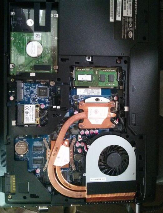 电脑风扇怎么拆视频 ChMkJ1kinMaIEskRAADgNvB6OJQAAciIwBEn90AAOBO314.jpg